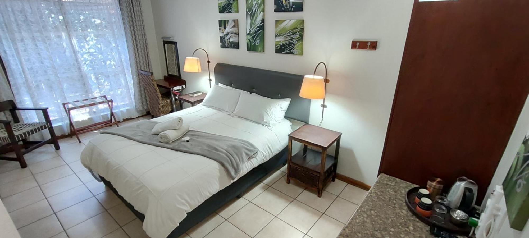 Premiere Guesthouse Bloemfontein Bagian luar foto