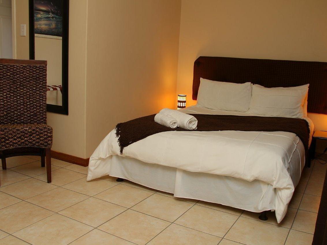 Premiere Guesthouse Bloemfontein Bagian luar foto